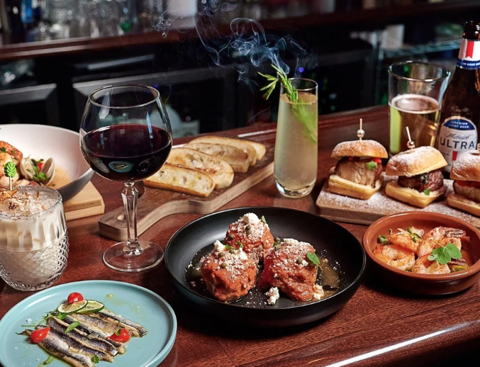 C Note Jazz Club Luquillo Beach Dining Table Food Drinks